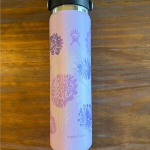 Hydro Flask Lavender and Lilac Floral Bottle